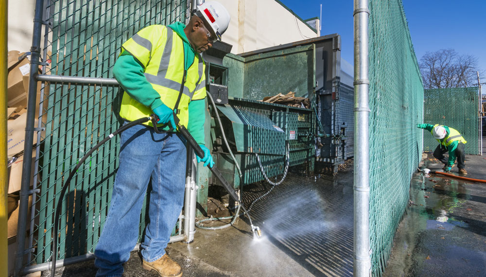 Compactor Cleaning slide image